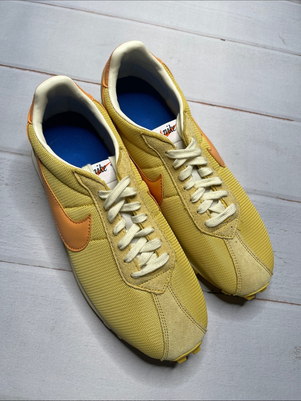 Nike LD-1000 12 Women’s Shoes Yellow Sneakers Swoosh Melon Classic Retro Lace Up